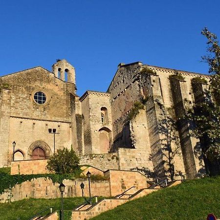 Erdizka, Centrico Apartamento Turistico Con La Mejor Vista Plaza De Los Fueros Estella Luaran gambar